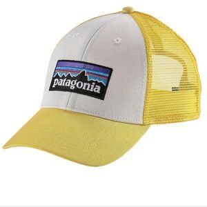 Patagonia p6 Logo LoPro Trucker Hat- white/yellow